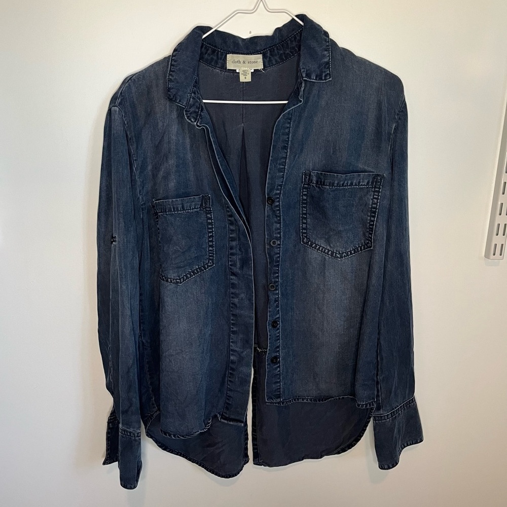 Cloth and Stone Soft Button Down Small